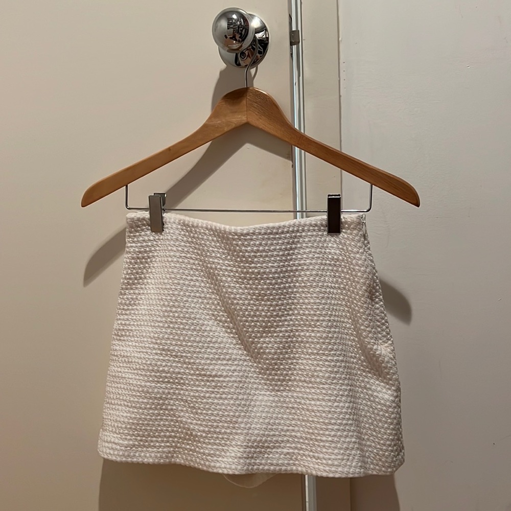 Zara white skort, size small